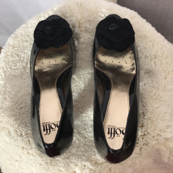 Like New Sofft Heels - Picture 4 of 10